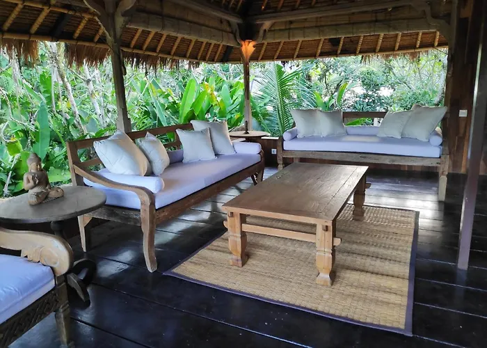 Damai Shanti Villa *